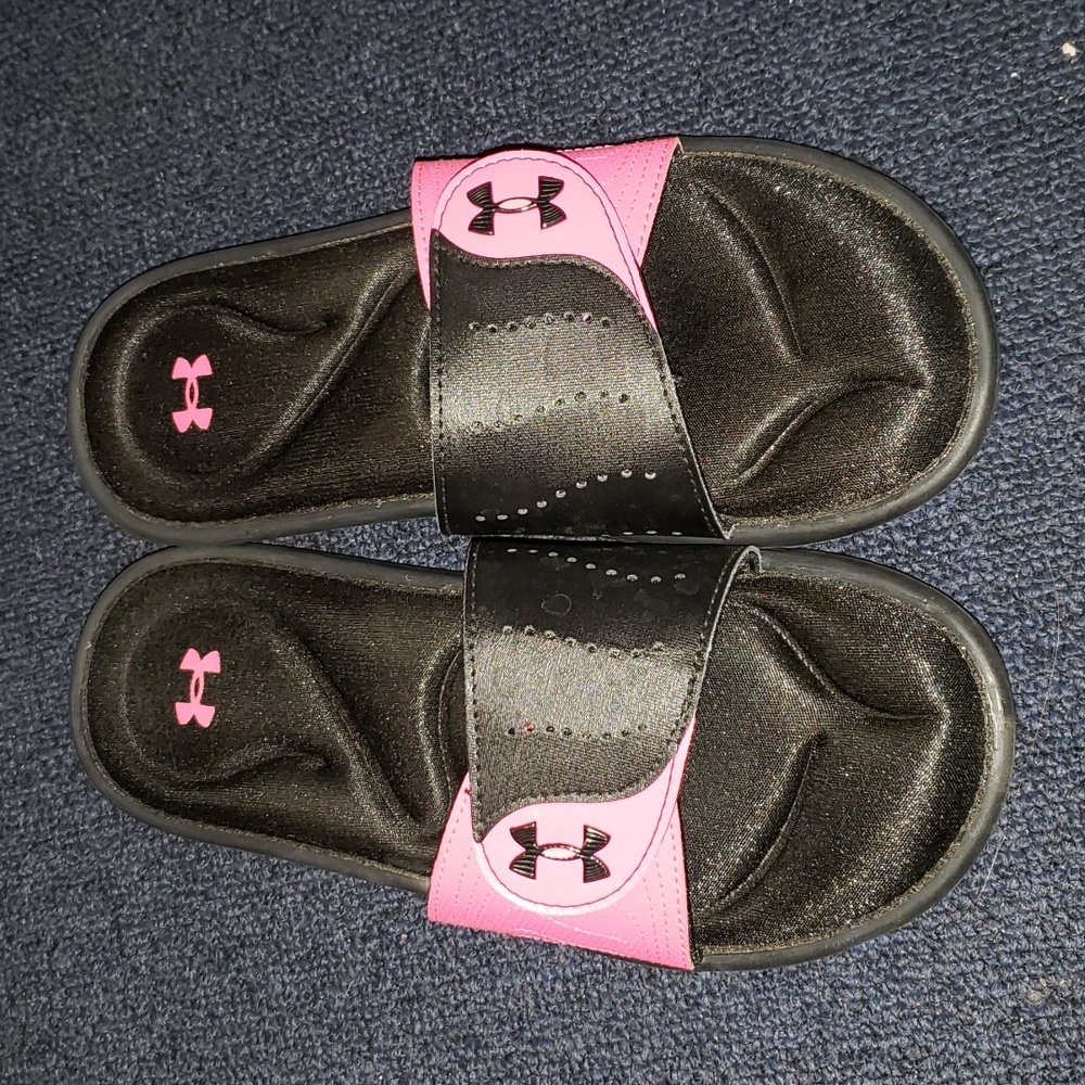 Brand New Witout Tags Under Armour Slides